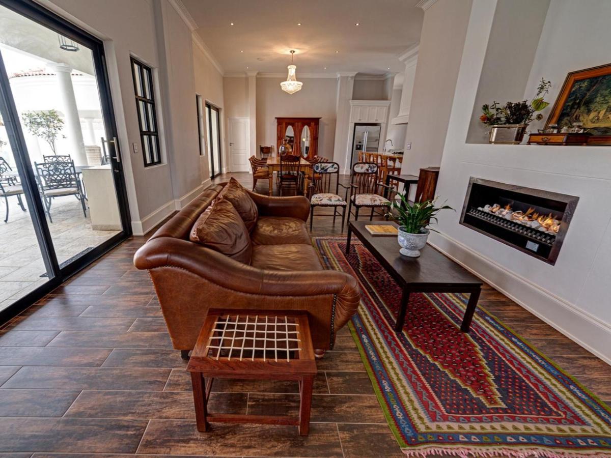 Lagoon Suites Guesthouse Cc ولفس بي المظهر الخارجي الصورة